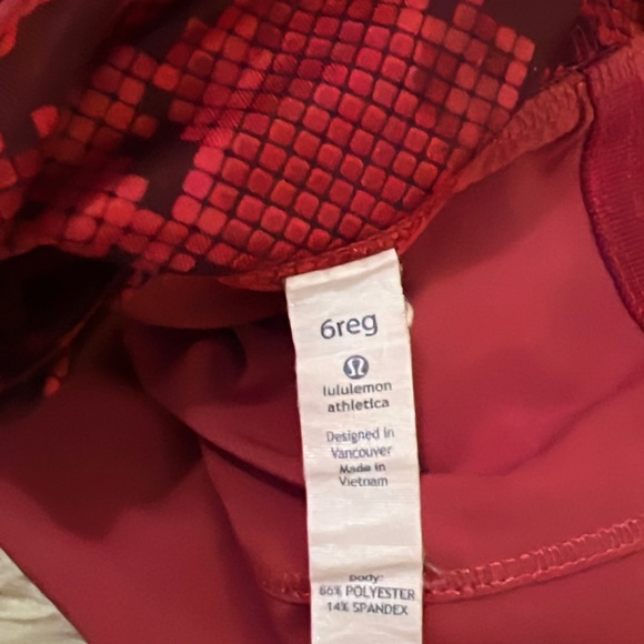 Lululemon bundle - Picture 2 of 5